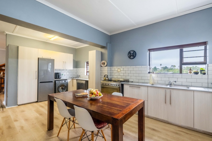 4 Bedroom Property for Sale in Hoekwil Western Cape